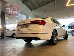 كيا كادينزا